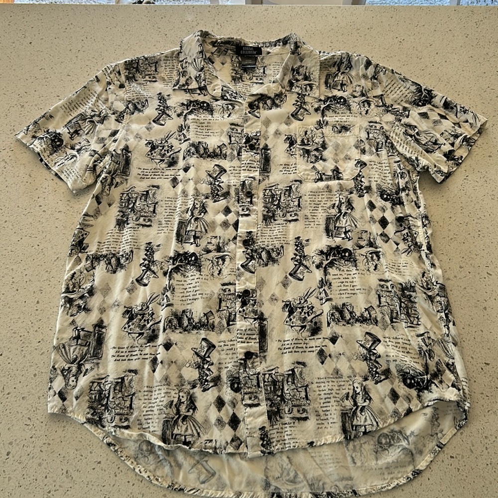 Alice in Wonderland, Social Collision, XL, short sleeve